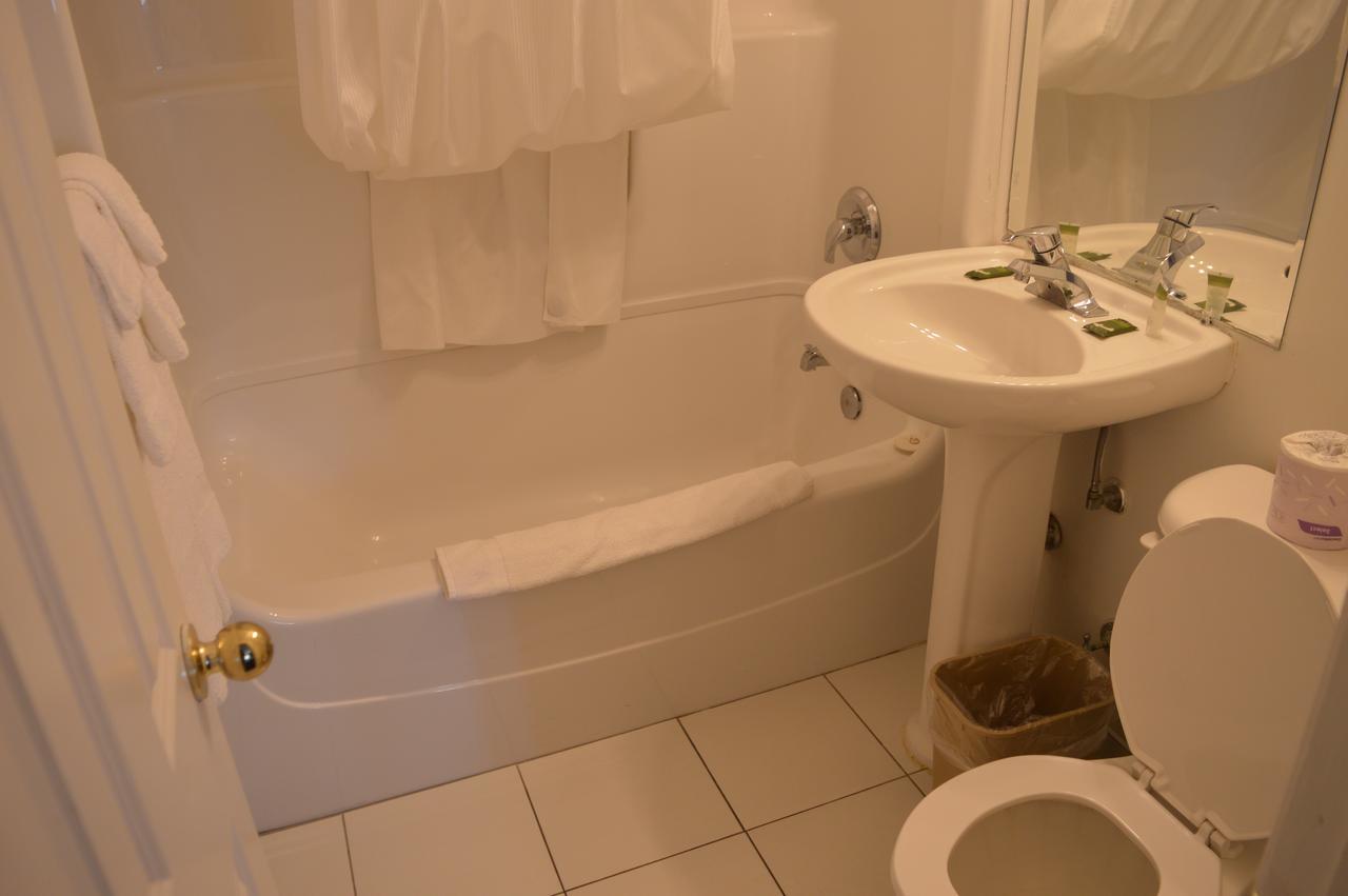 Parkview Motel Guelph Bagian luar foto